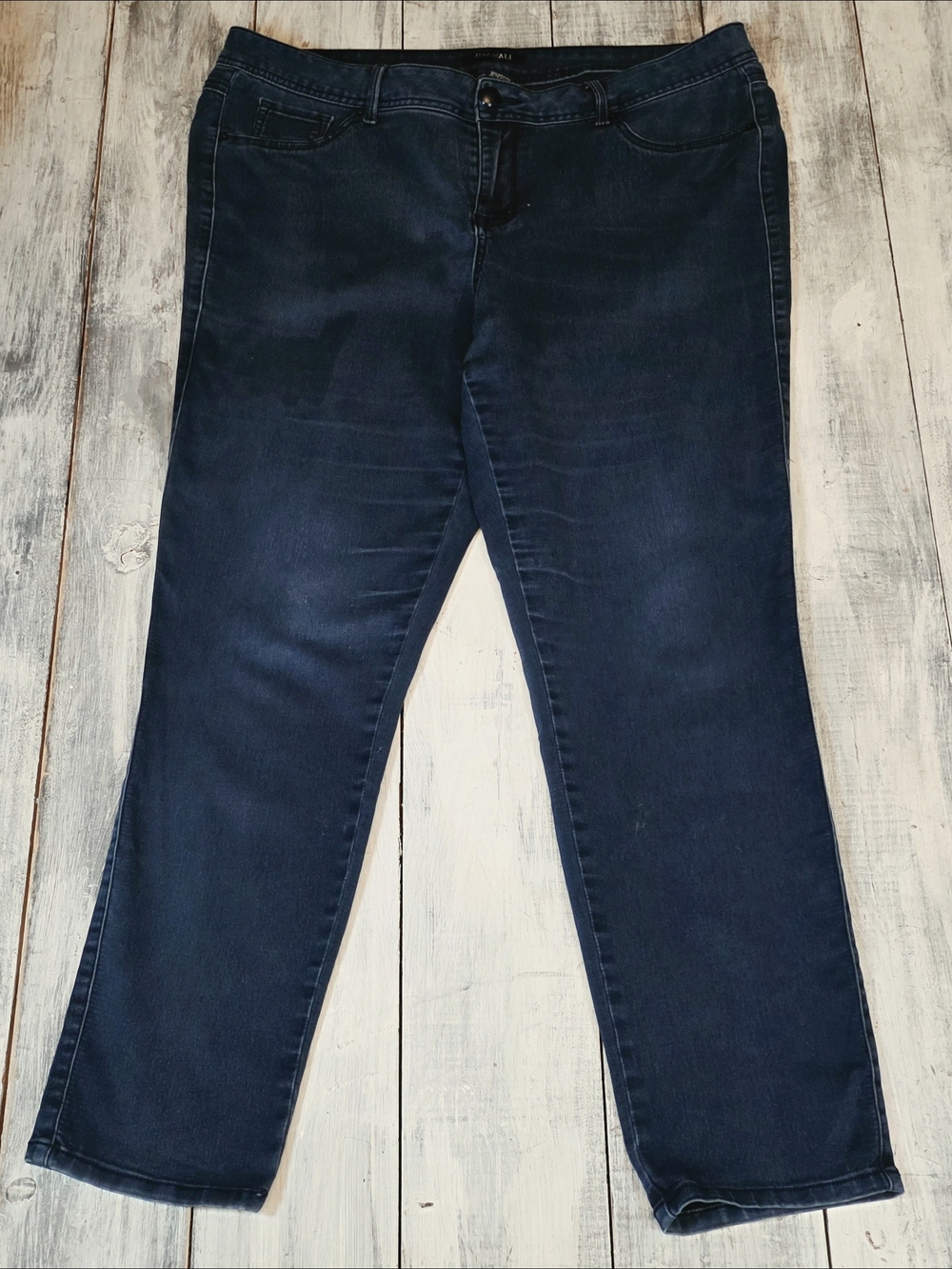 Roz & Ali Women's Dark Blue Straight Leg Jeans sz 16